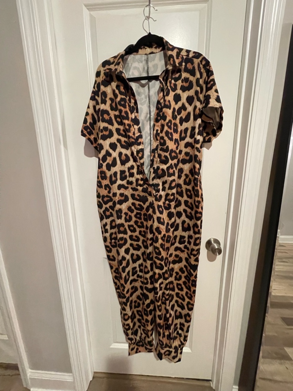 Leopard Print Short-Sleeve Jumpsuit - Brown